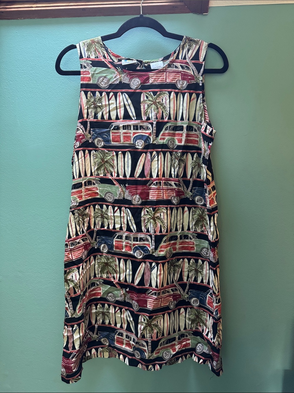 Sleeveless Tropical Surf Print Dress in Navy, black and Red